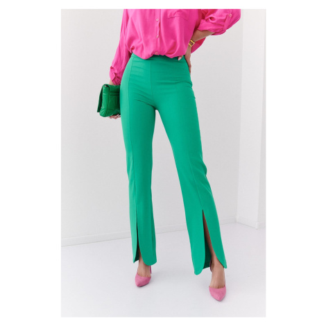 Elegantné zelené nohavice s rozparkom FASARDI