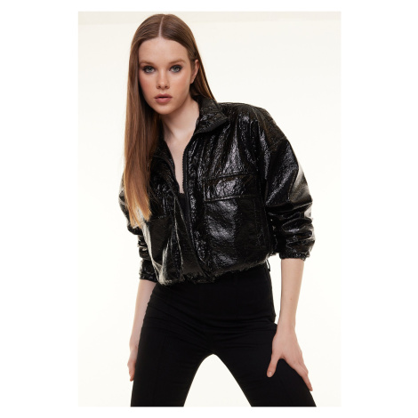 Trendyol Black Oversize Mold Shiny Patent Leather Thin Jacket Coat