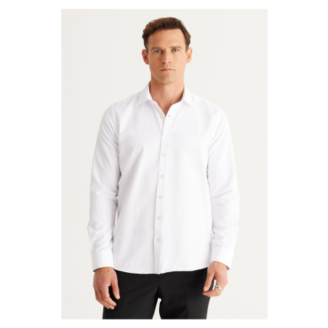AC&Co / Altınyıldız Classics Men's White Slim Fit Slim Fit Classic Collar Dobby Shirt.