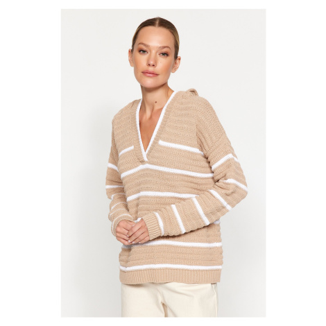 Trendyol béžová udržateľnejší pruhovaný pletený sveter