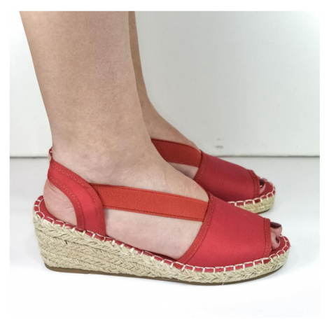 Dámske červené sandále KUBA COMER