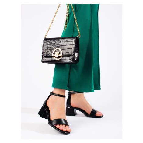 Trendy čierne sandále pre ženy na širokom podpätku VINCEZA