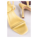 Žlté sandále na tenkom podpätku Eridanus
