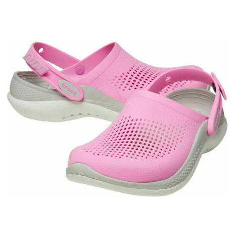 Dámske šľapky a žabky Crocs