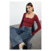 Trendyol Burgundy Button Detailed Square Neck Fitted Flexible Crop Knitted Blouse