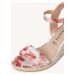 Biele kvetované sandále na plnom podpätku Tamaris