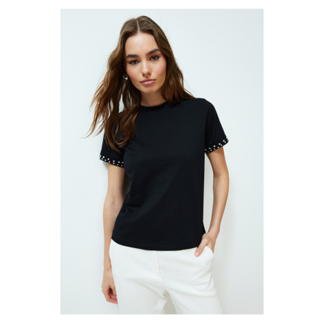 Trendyol Black Stone Accessory Detailed Regular Pattern Knitted T-Shirt