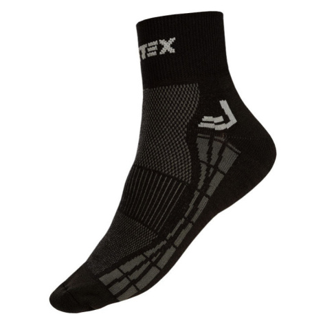 Litex Športové funkčné ponožky 9A026 čierna
