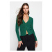 Trendyol Emerald Green Jemný textúrovaný trblietavý rozpark, detailný pletený sveter