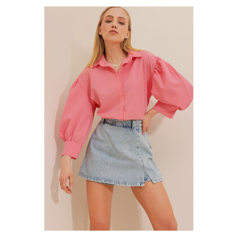 Trend Alaçatı Stili Women's Pink Balloon Sleeve Hidden Pop Up Basic Poplin Shirt