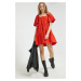 Šaty Abercrombie & Fitch červená farba, mini, áčkový strih
