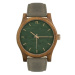 Drevené pánske hodinky sivo-zelenej farby s koženým remienkom