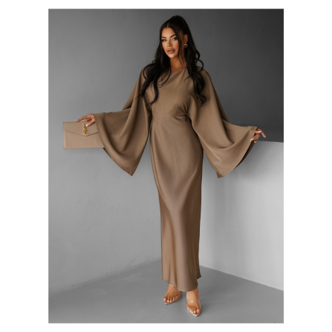 Hnedé oversize dlhé saténové šaty AVAN s viazaním