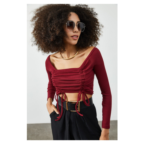 XHAN Women's Claret Red Camisole Blouse with Pleats