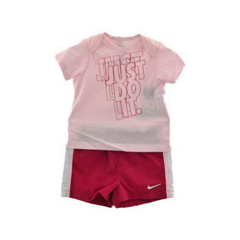 Nike  Outfit Sport  Tričká a polokošele Other