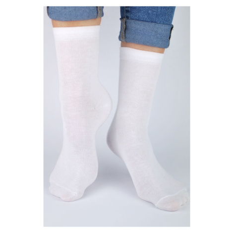 Hladké ponožky Noviti SB005 Biela