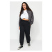 Trendyol Curve Black Jogger s vysokým pásom 2 nite regenerované plus size tepláky.