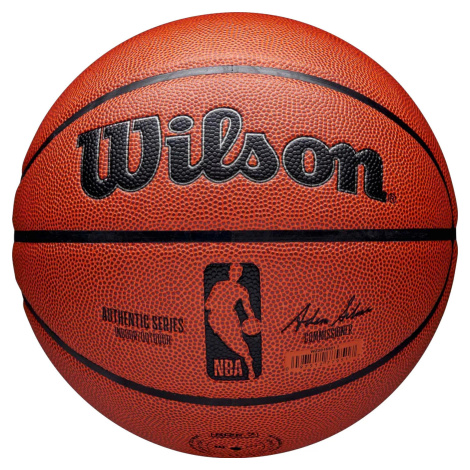 Oranžová basketbalová lopta Wilson NBA Authentic Series Indoor-Outdoor Ball WZ2016501XB