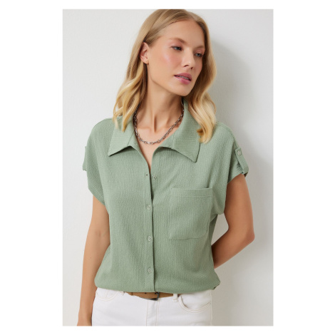 Happiness İstanbul Women's Green Comfortable Knitted Shirt with Pockets