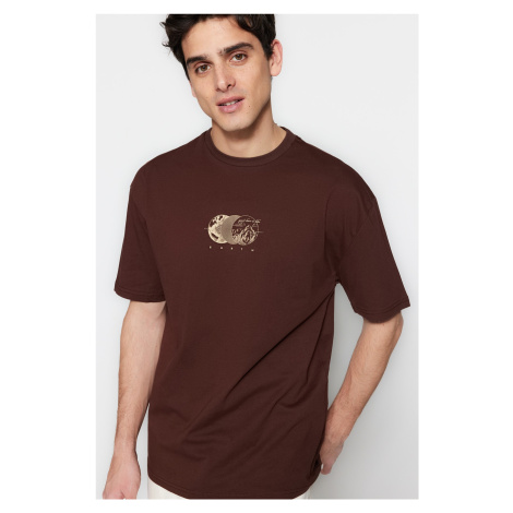 Trendyol hnedé voľné/komfortné tričko s potlačou zo 100% bavlny