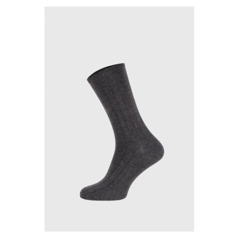 Sivé rebrované ponožky