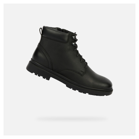 Pánske trekové a outdoorové topánky