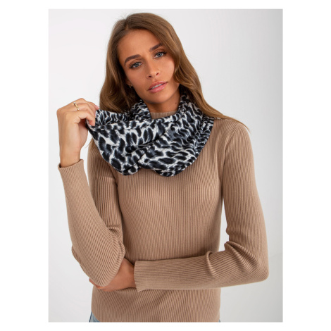 Women's gray leopard scarf