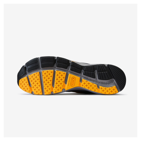 Pánska bežecká obuv Run Active čierno-oranžová KALENJI