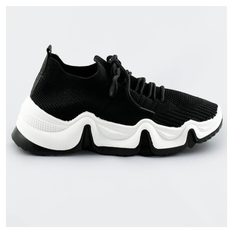 Čierne tenisky sneakers s bielou podrážkou (XA055) Via Giulia
