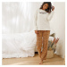 Blancheporte Fleecové pyžamo s nohavicami a výšivkou "night" oriešková