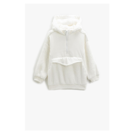 Koton Girl's White Sweatshirt