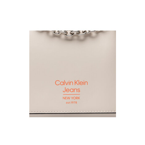 Calvin Klein Jeans Kabelka Sculpted Ew Flap Conv25 Spec K60K610072 Béžová