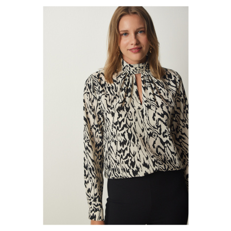 Happiness İstanbul Women's Cream Black Window Detailed Patterned Woven Blouse