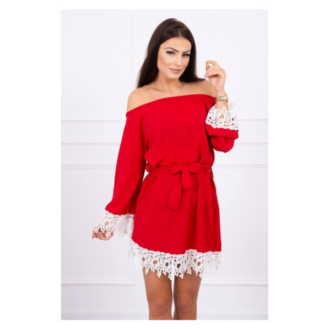 Dress with lace with a tie at the waist red