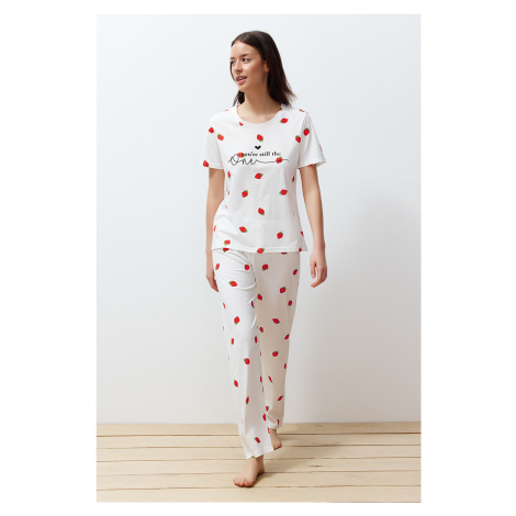 Trendyol Ecru Cotton Strawberry Patterned Knitted Pajamas Set