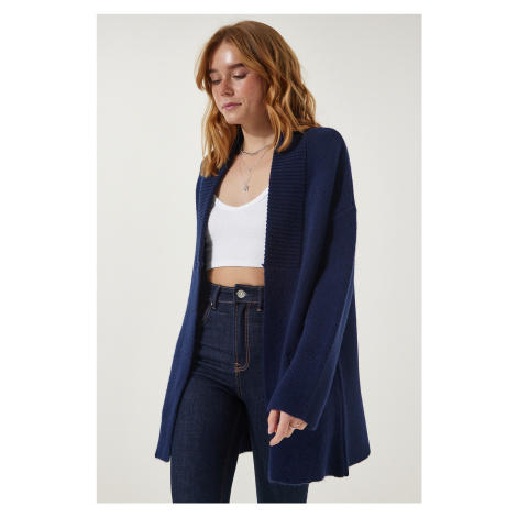 Happiness İstanbul Women's Navy Blue Pocket Thick Textured Knitwear Cardigan