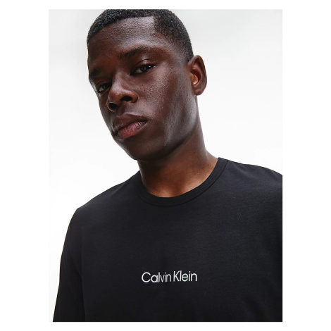 Pánske tričko s dlhým rukávom NM2171E - UB1 - Čierna - Calvin Klein