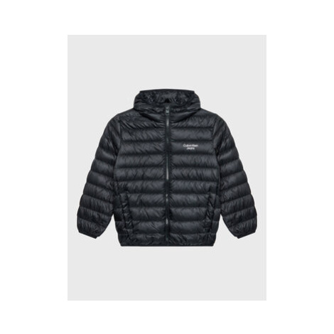 Calvin Klein Jeans Vatovaná bunda IB0IB01270 Čierna Regular Fit