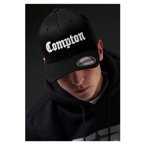 Compton Flexfit blk/wht hat mister tee