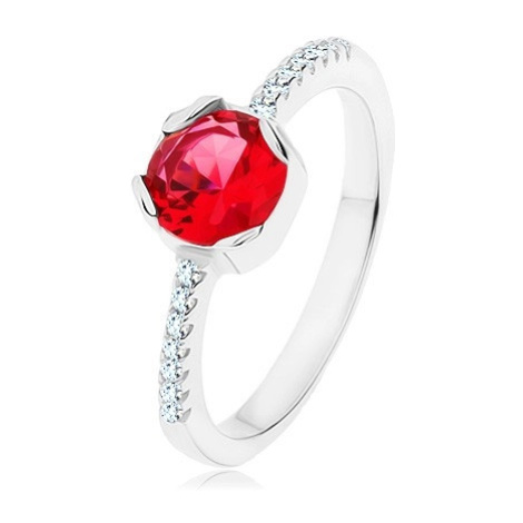 Strieborný 925 prsteň, okrúhly červený zirkón, úzke ramená, číre zirkóny - Veľkosť: 59 mm