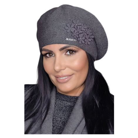 Sivé dámske baretky