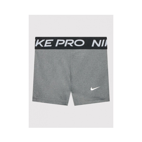 Dievčenské športové kraťasy a šortky Nike
