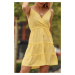 Fine yellow dress with clutch neckline