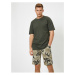 Koton Men's Green Crew Neck Short Sleeved Basic T-Shirt.