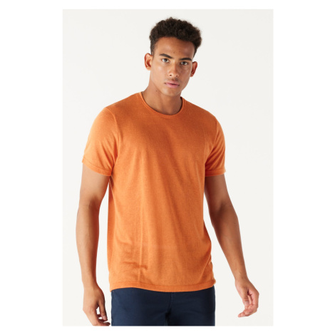ALTINYILDIZ CLASSICS Pánske oranžové tričko slim fit Slim Fit Crew Neck s krátkym rukávom ľanové