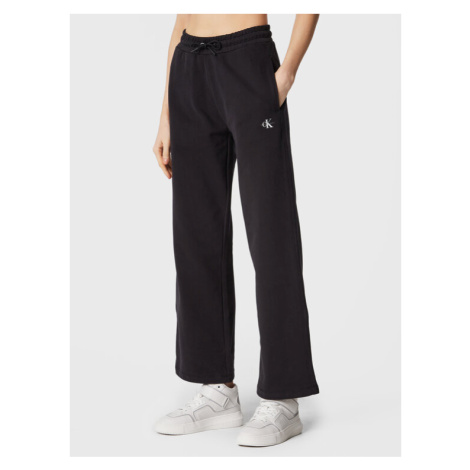 Calvin Klein Jeans Teplákové nohavice J20J220261 Čierna Relaxed Fit