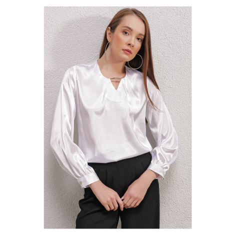 Bigdart 0448 Flowy Satin Blouse - White