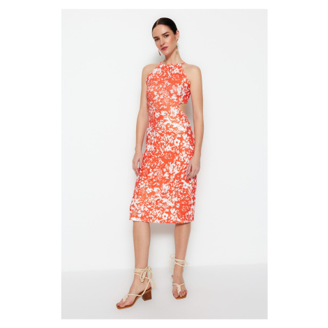 Trendyol oranžový kvetinový vzor zadné detailné, flexibilné midi pletené šaty