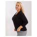 Dámská černá halenka plus size s nášivkou JEDNA