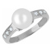 Brilio Pôvabný prsteň z bieleho zlata s kryštálmi a pravou perlou 225 001 00237 07 58 mm